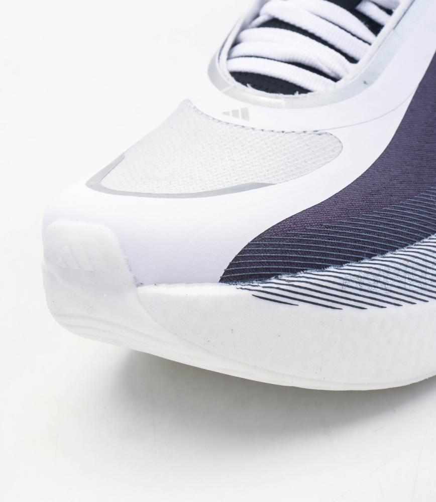 حــذاء Adidas Hyperboost الرياضي للجـري