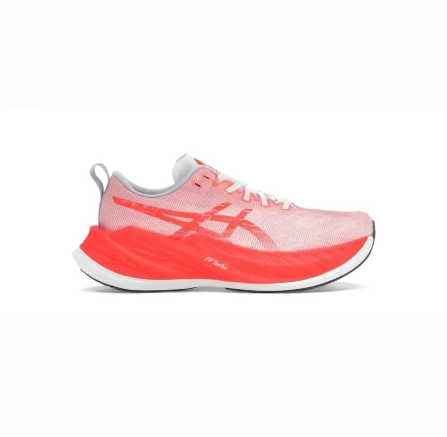 ASICS SUPERBLAST