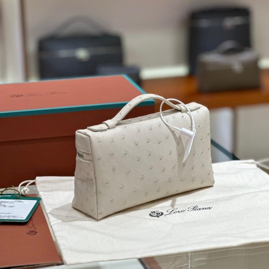 حقيبة لوروبيانا - LORO PIANA مقاس 19cm