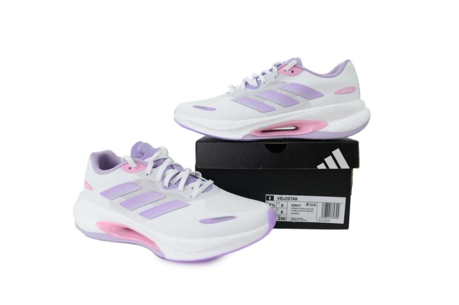 حــذاء Adidas Hyperboost الرياضي للجـري