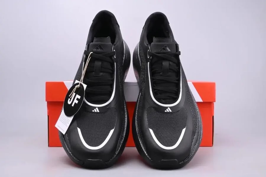 حذاء Adidas Hyperboost Pro للرجال والنساء