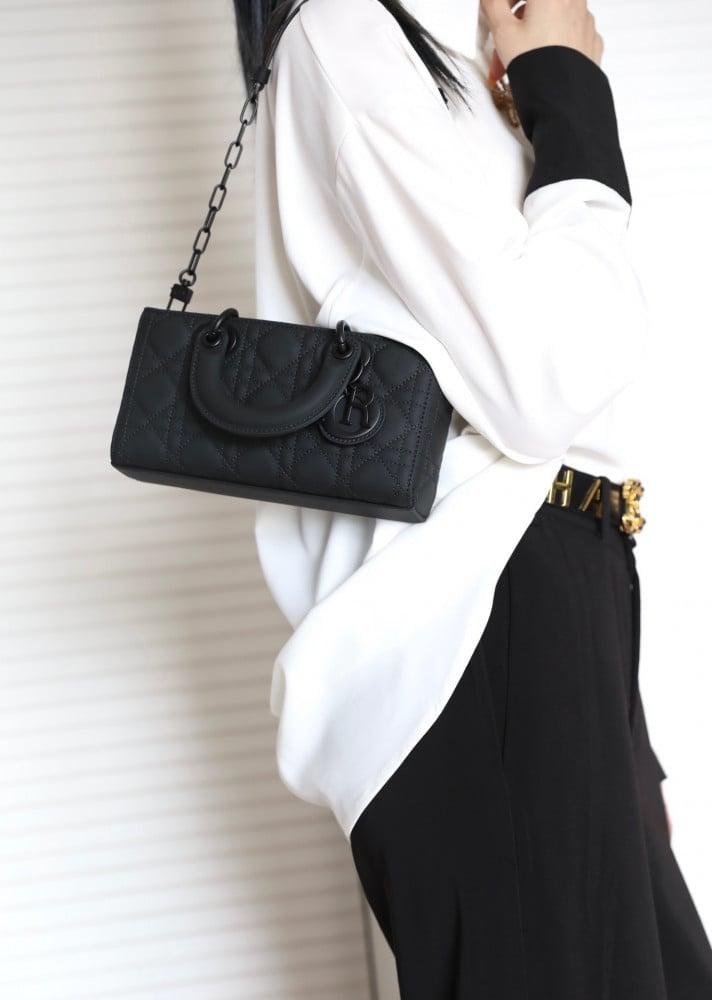 حقيبة ديور - DIOR  جوي مقاس 22cm