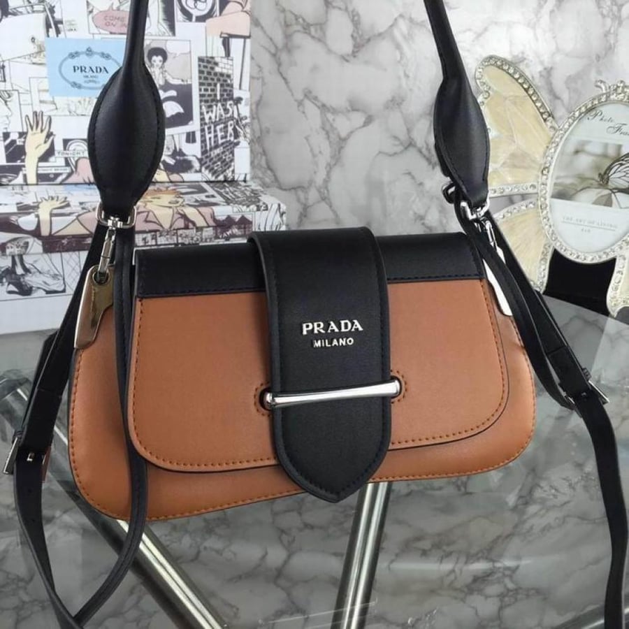 حقيبة برادا - PRADA