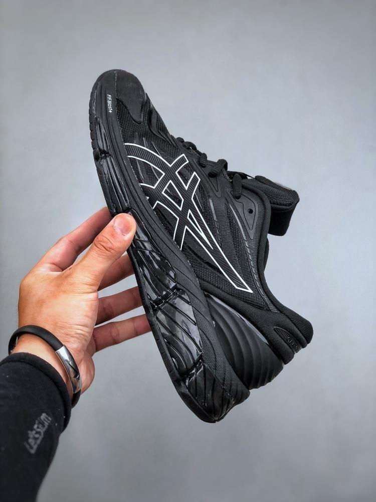 اسكس   ASICS Gel-Quantum