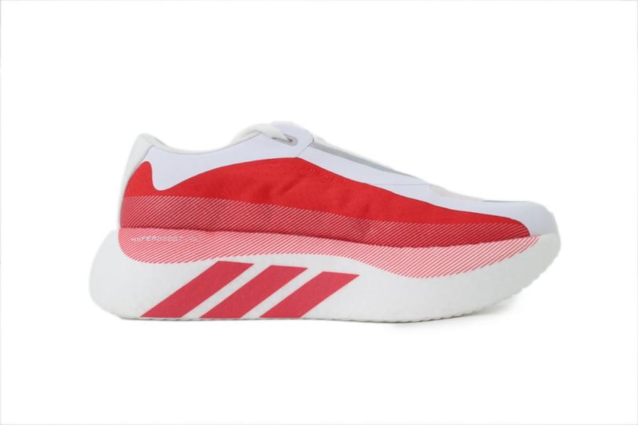 حــذاء Adidas Hyperboost الرياضي للجـري