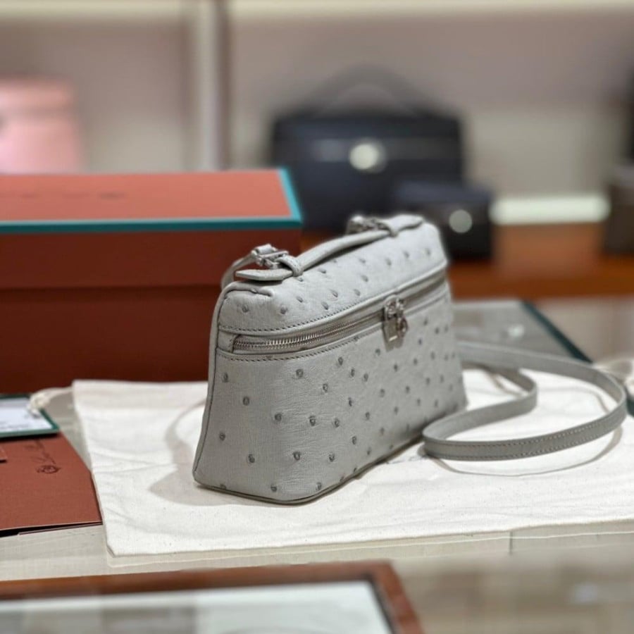 حقيبة لوروبيانا - LORO PIANA مقاس 19cm