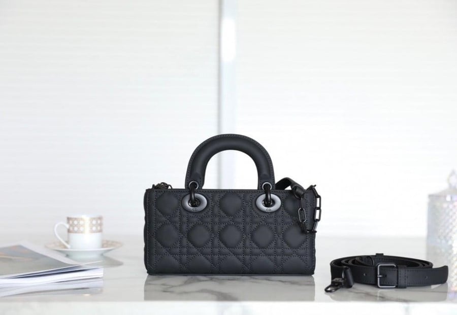حقيبة ديور - DIOR  جوي مقاس 22cm