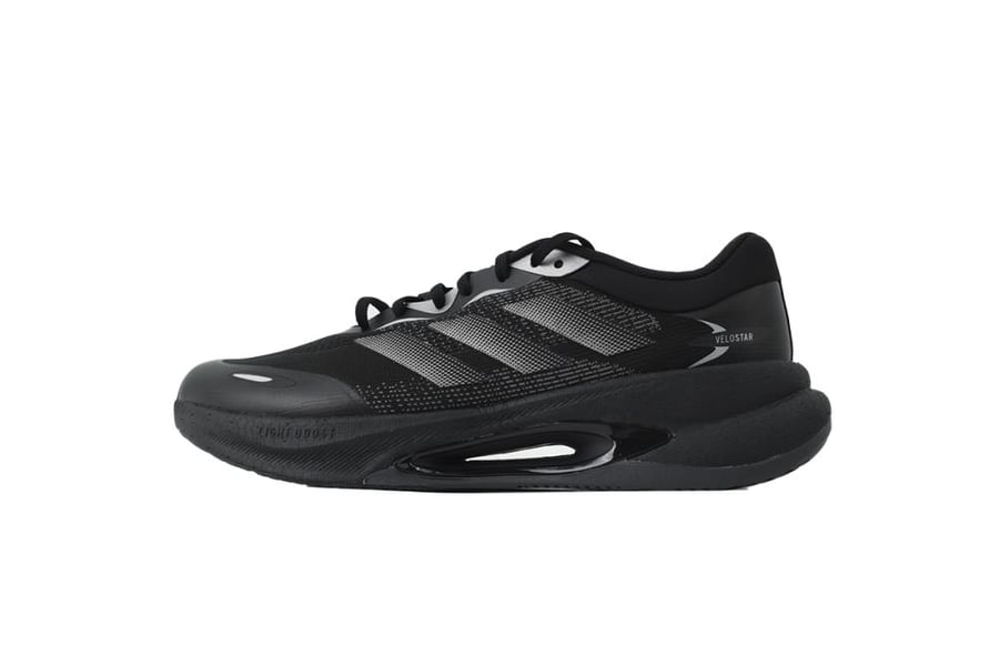 حــذاء Adidas Hyperboost الرياضي للجـري