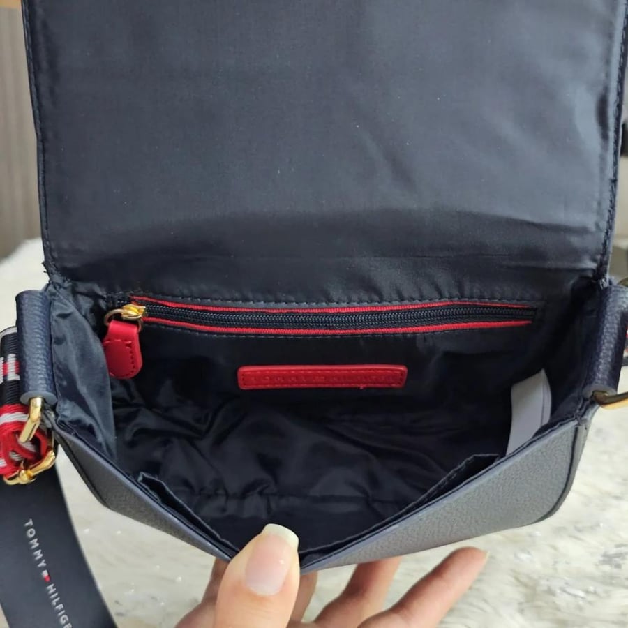 Tommy Hilfiger