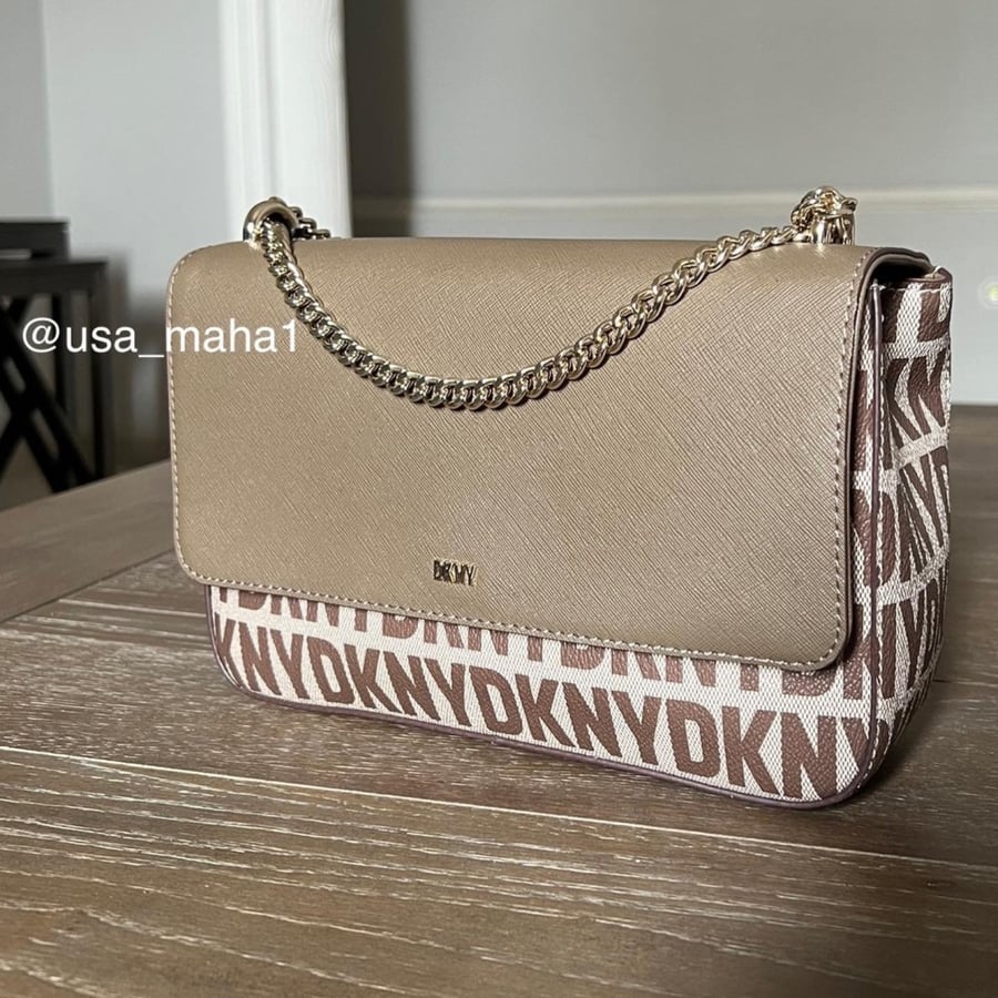 بيج DKNY