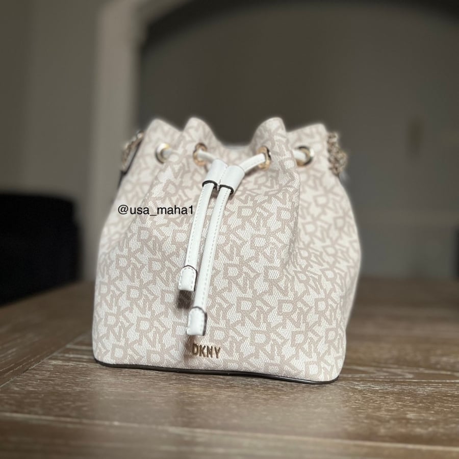 DKNY