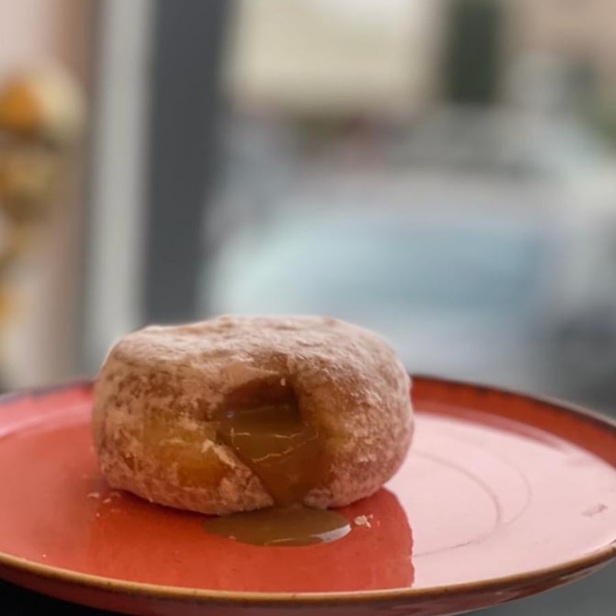 Pecan Donut-دونات بيكان