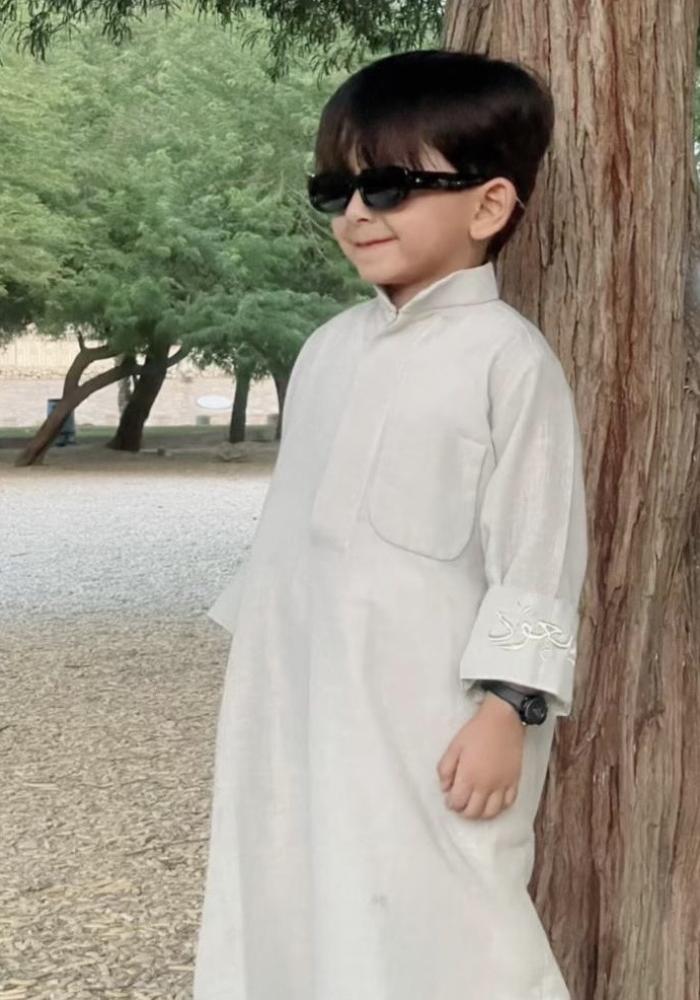 ثوب  لينن مع تطريز الاسم