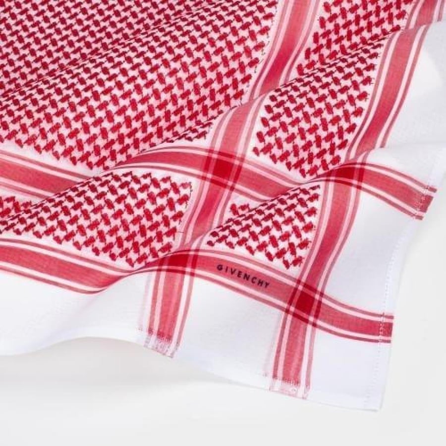 عرض حصري 4 اشمغة جيفنشي  شماغ جيفنشي كلاسيك+جيفنشي الاصدار الخاص+جيفنشي رسمي+جيفنشي أبيض