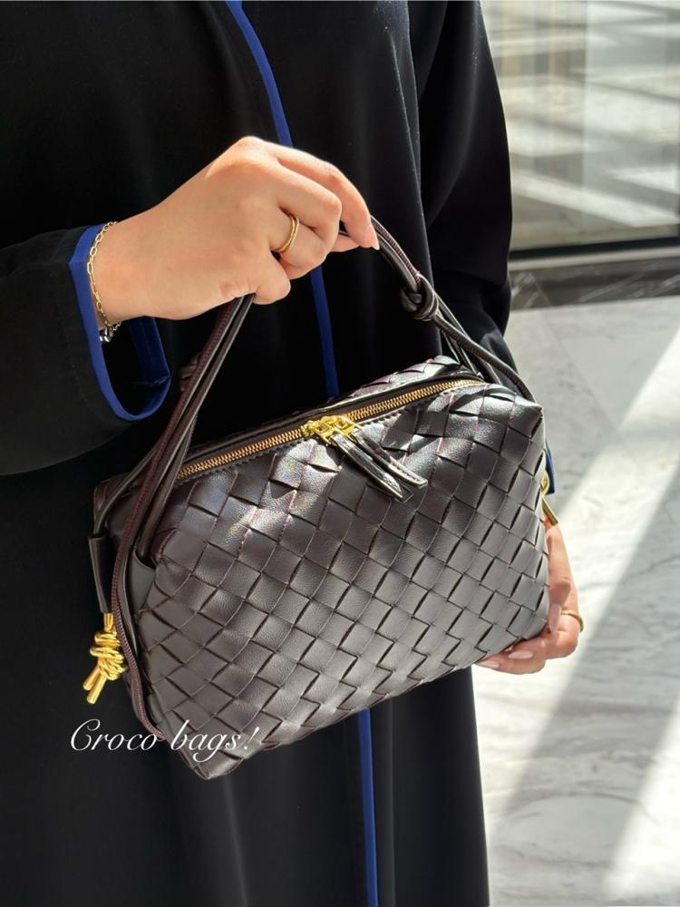 Burgundy - Wavy crossbody bag medium size
