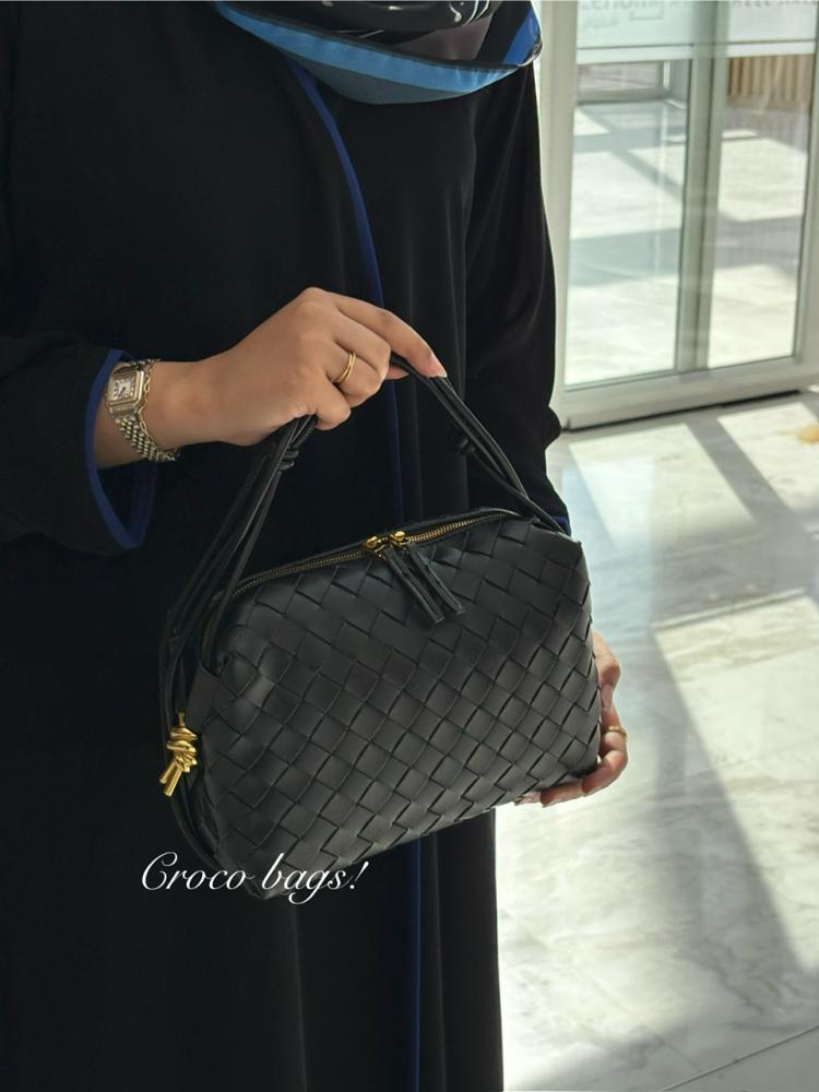 Black - Wavy crossbody bag medium size