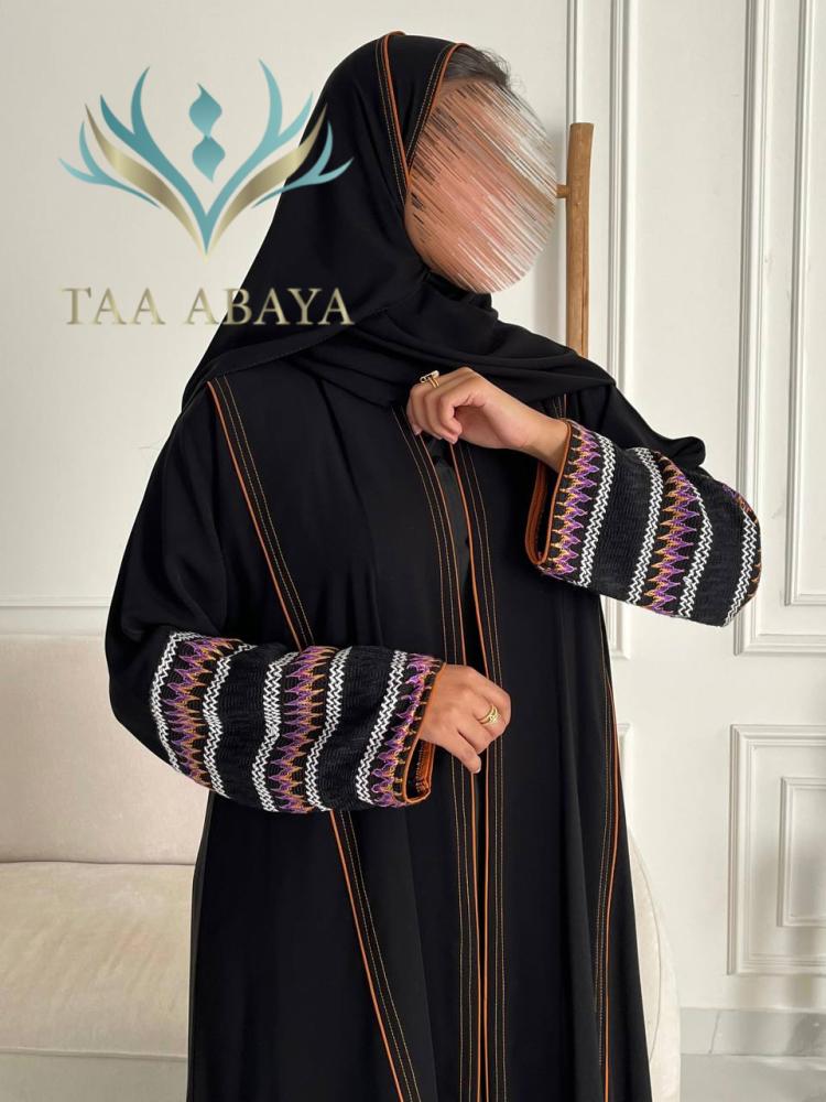 عباية كريب سبيشل مع دانتيل مقلم القصة استريت