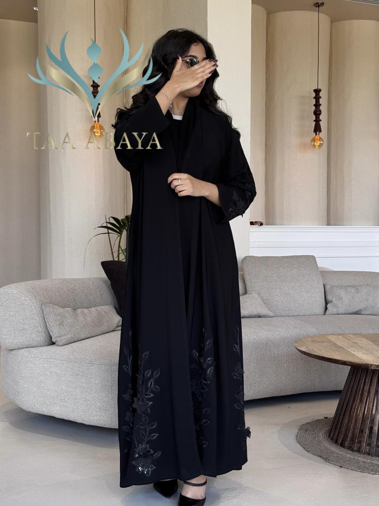 عباية كريب سبيشل تطريز يدوي، القصة استريت