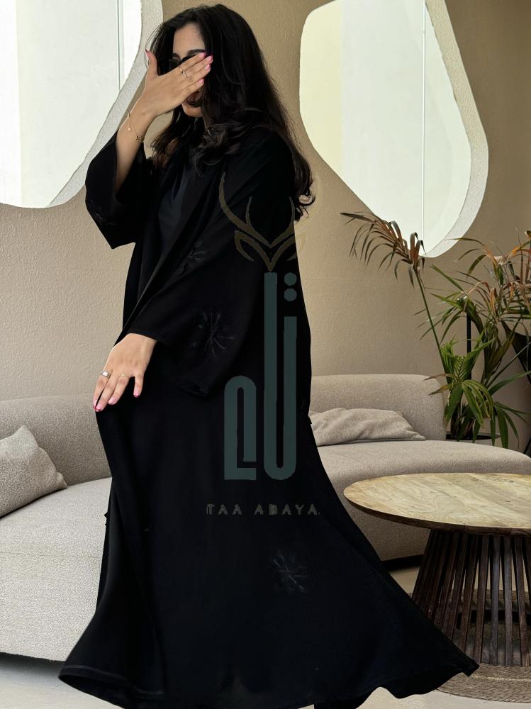 عباية كريب بلقيس شك يدوي، القصة دبل كلوش