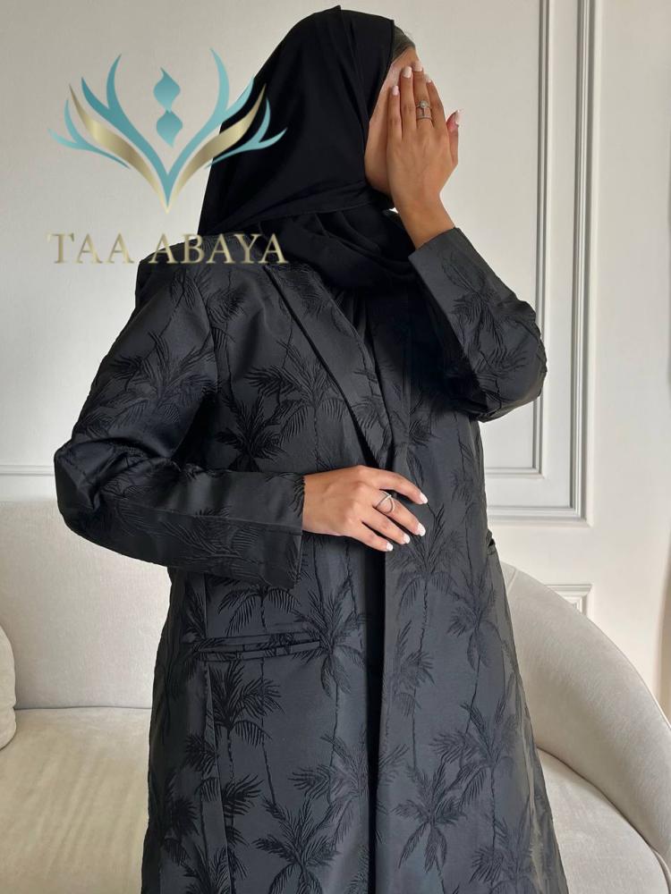 عباية جاكار، القصة استريت