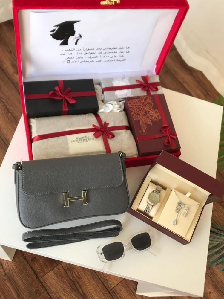 هدايا نسائية شنطة ماركة هرمز