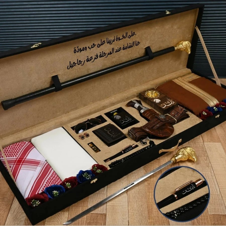عصا غدارة برأس الصقر بجودة عالية