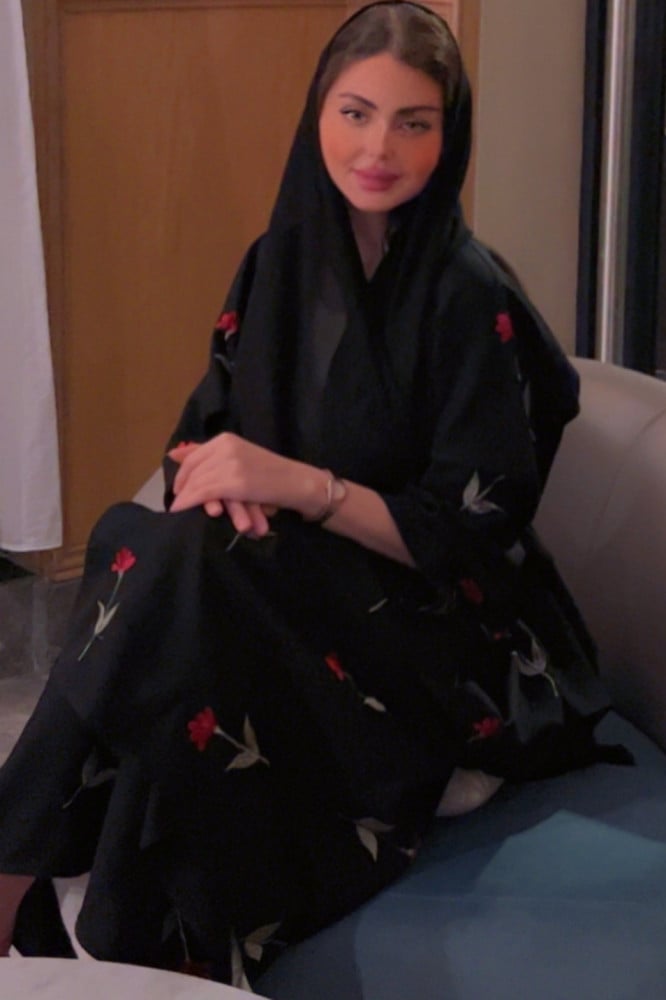 عباية الورود