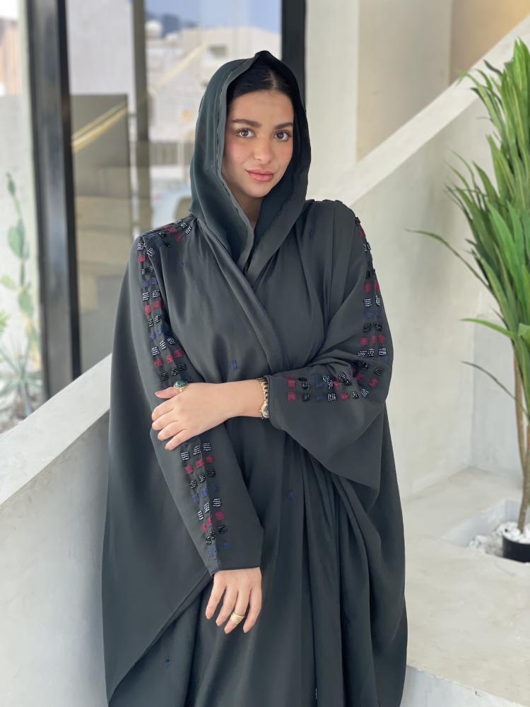 عباية سعودية-عزة المتميزة