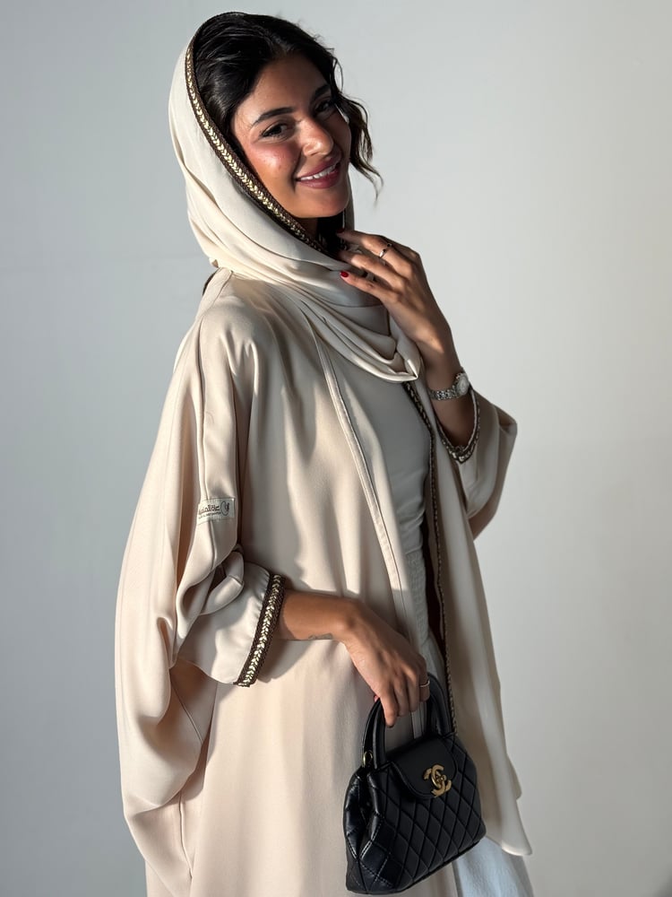 Abaya Al-Sumou Beige