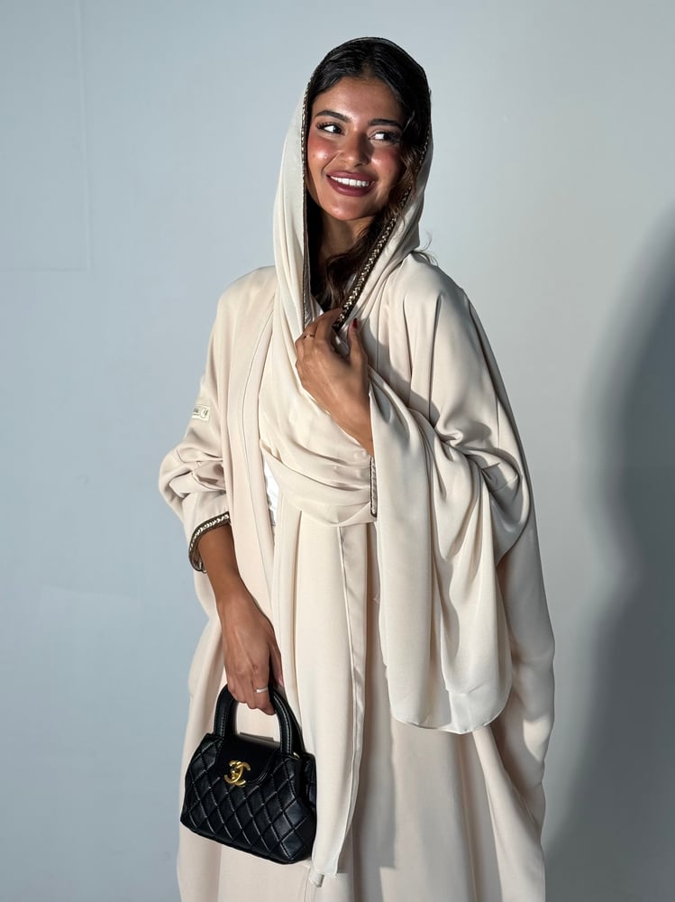 Abaya Al-Sumou Beige