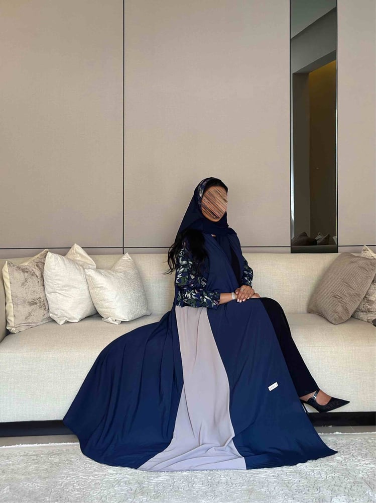 Hamsa navy blue abaya
