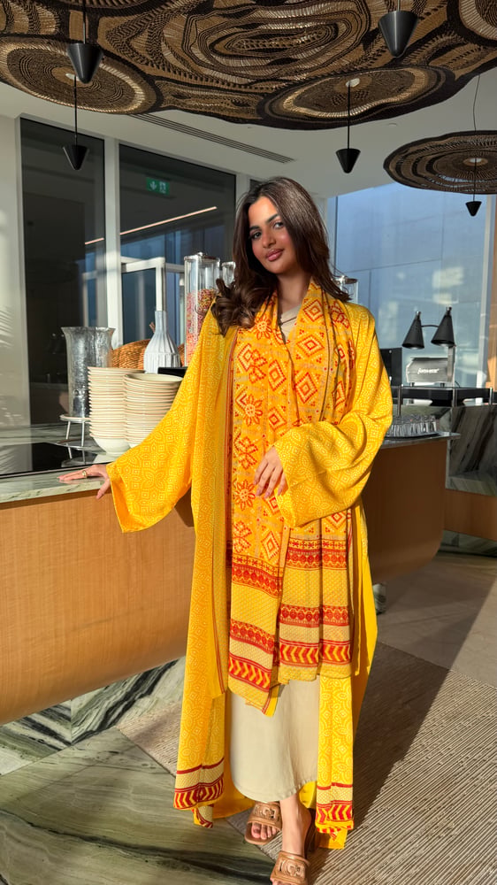عبايات حرير بالسعودية