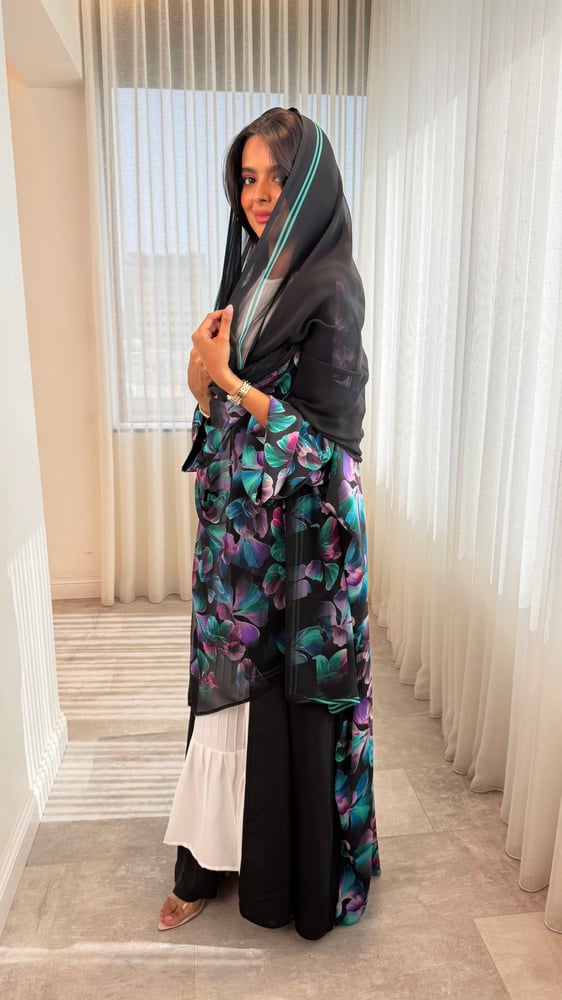 Black Tulip Silk Abaya
