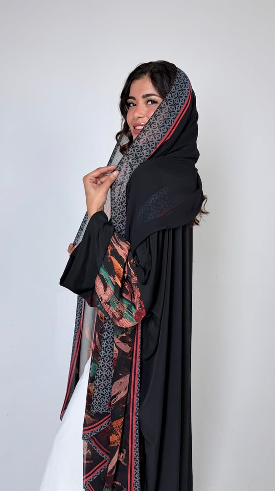 عبايات حرير بالسعودية