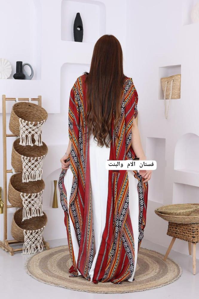 فستان الأم والبنت – تصميم تراثي أنيق