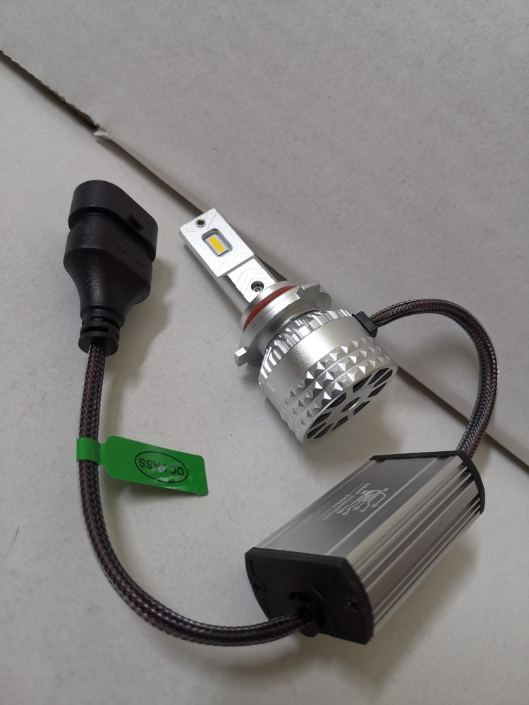 أنوار LED بجودة عالية متوفر لون 4300k و 6000k شرايح تايوانية epistar 7035