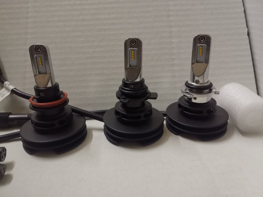 أنوار LED بجودة عالية جدا شرايح الإناره من philips بدون مروحة متوفر لون 5700k و 4000k