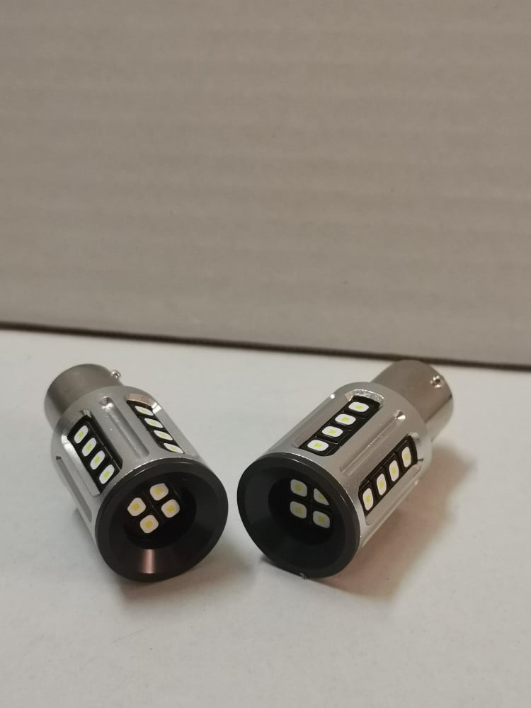 أنوار LED بجودة عالية بمقاسات وألوان مختلفة مناسبة للشمعات (الفرامل وغيرها) والسكن الخطين وغيرها شرايح osram 3838 الأصلية بدون مقاوم