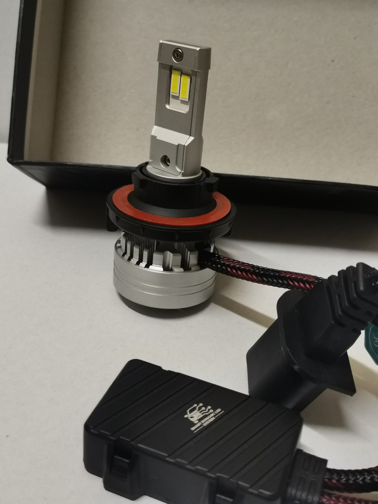 أنوار led بجودة عالية مقاس H13 و 9007 و9004 شرايح الإناره تايوانيه معدلة