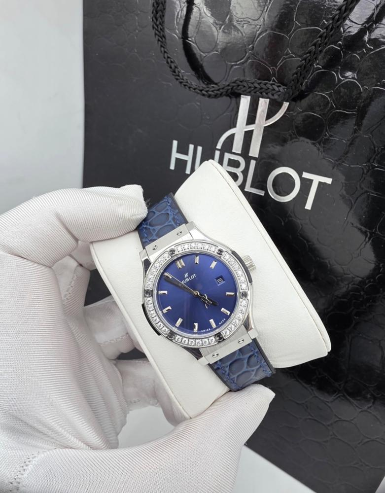 ساعة Hublot النسائية