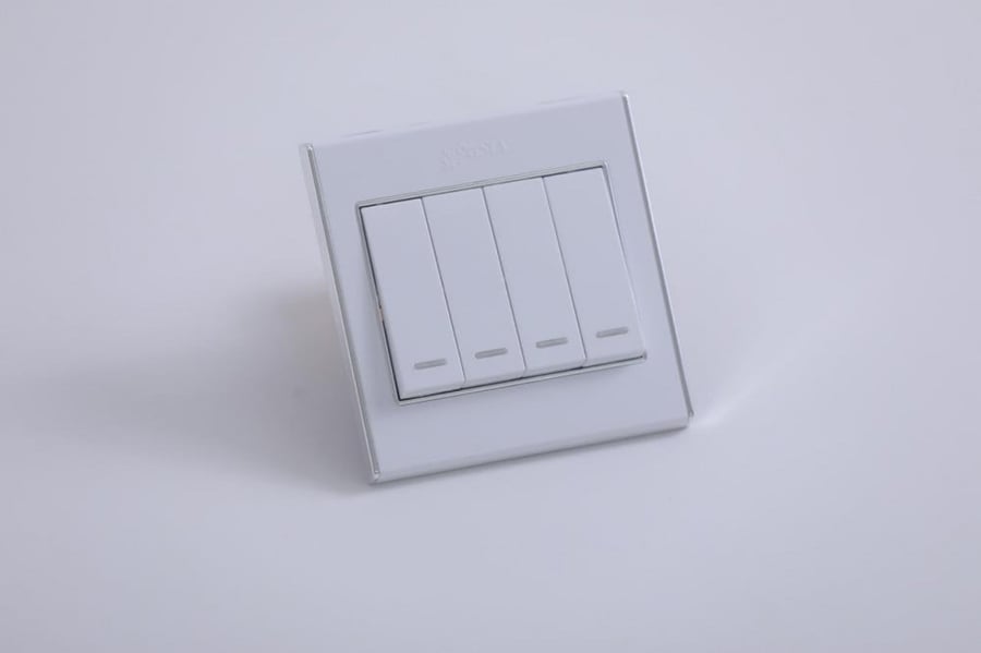 Square prism, available in two colors, 25-year warranty