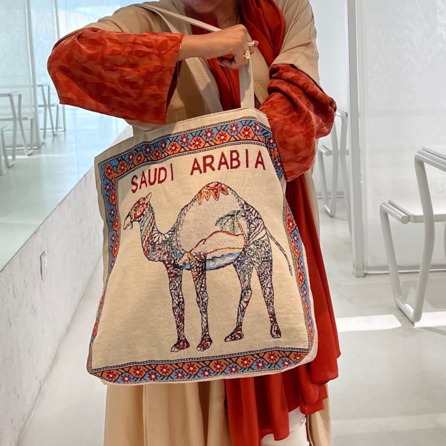 Tote bag