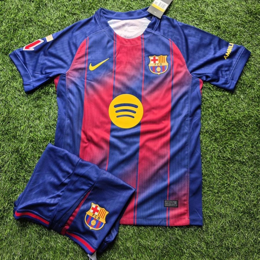 طقم نادي برشلونة الاساسي لموسم 25/26
