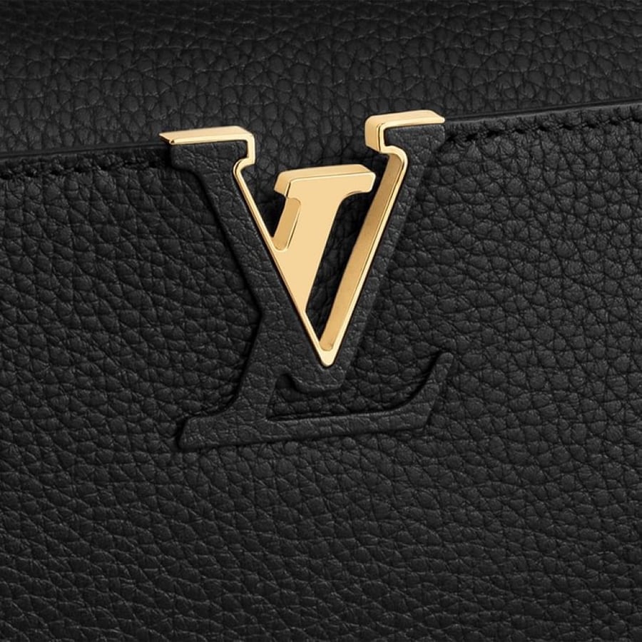 LOUIS VUITTON CAPUCINES BB TAURILLON جلد أسود