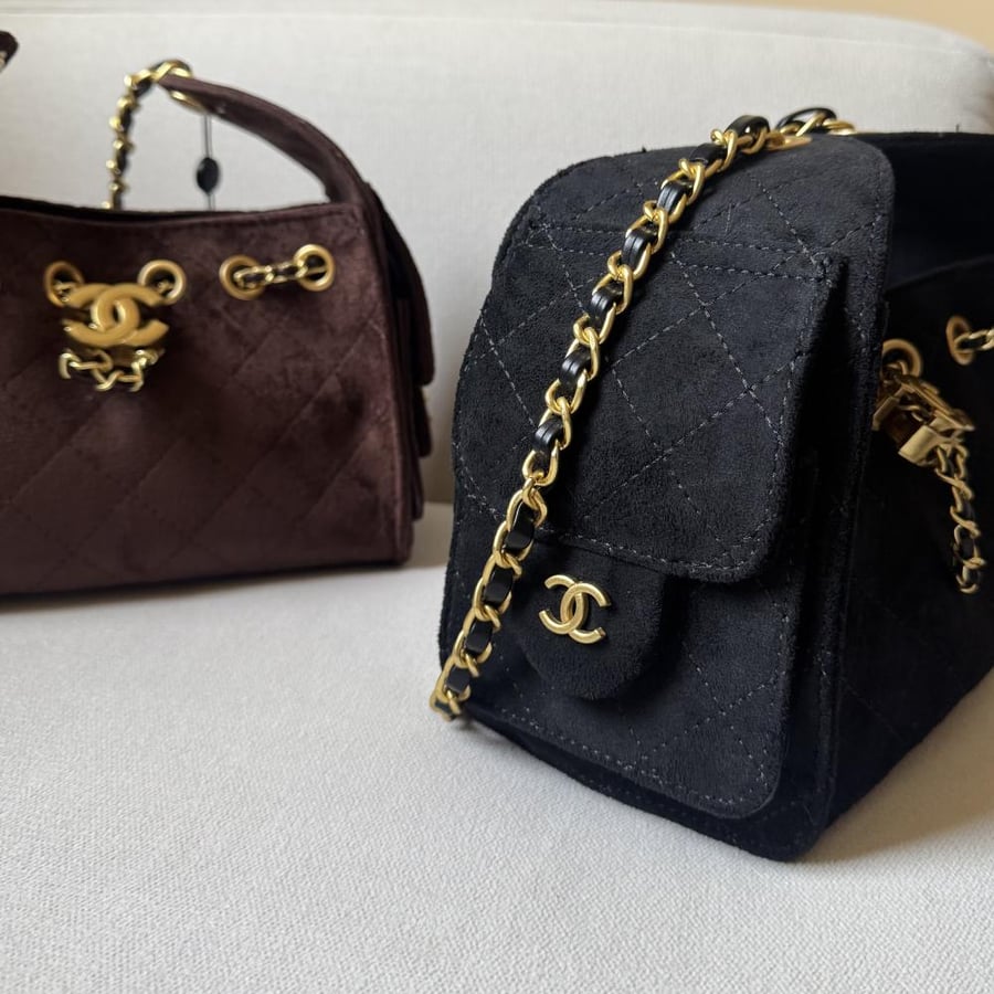 Chanel 25- Suede