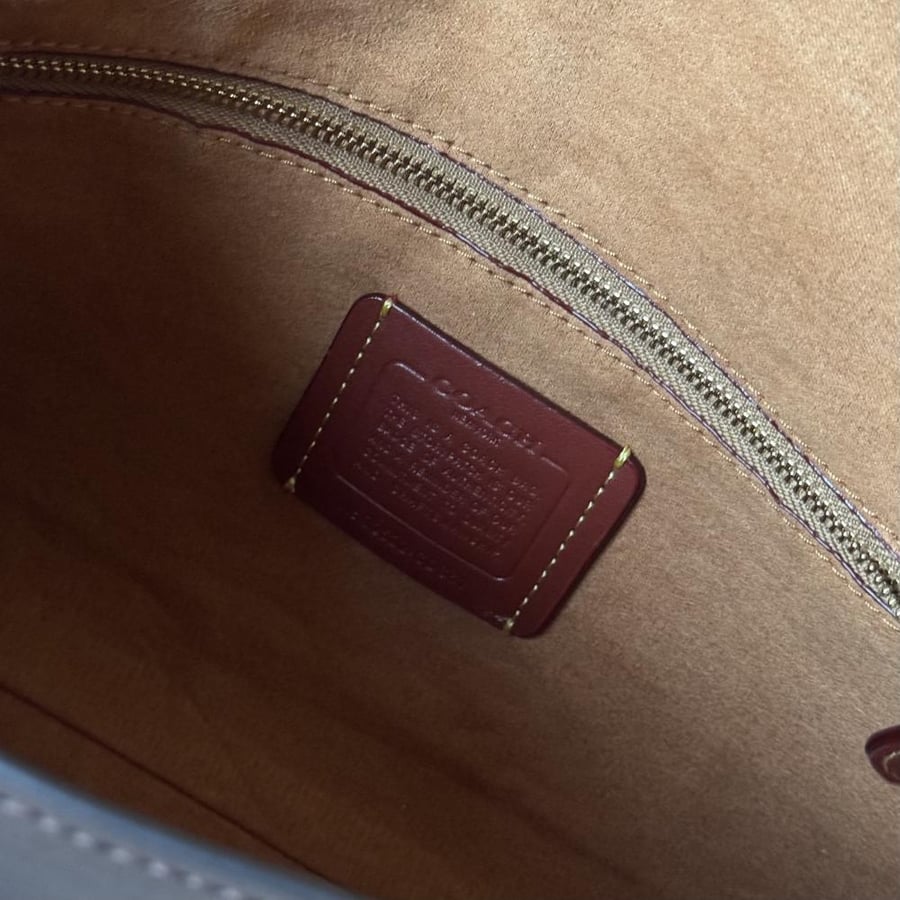 Coach Chelsea 30