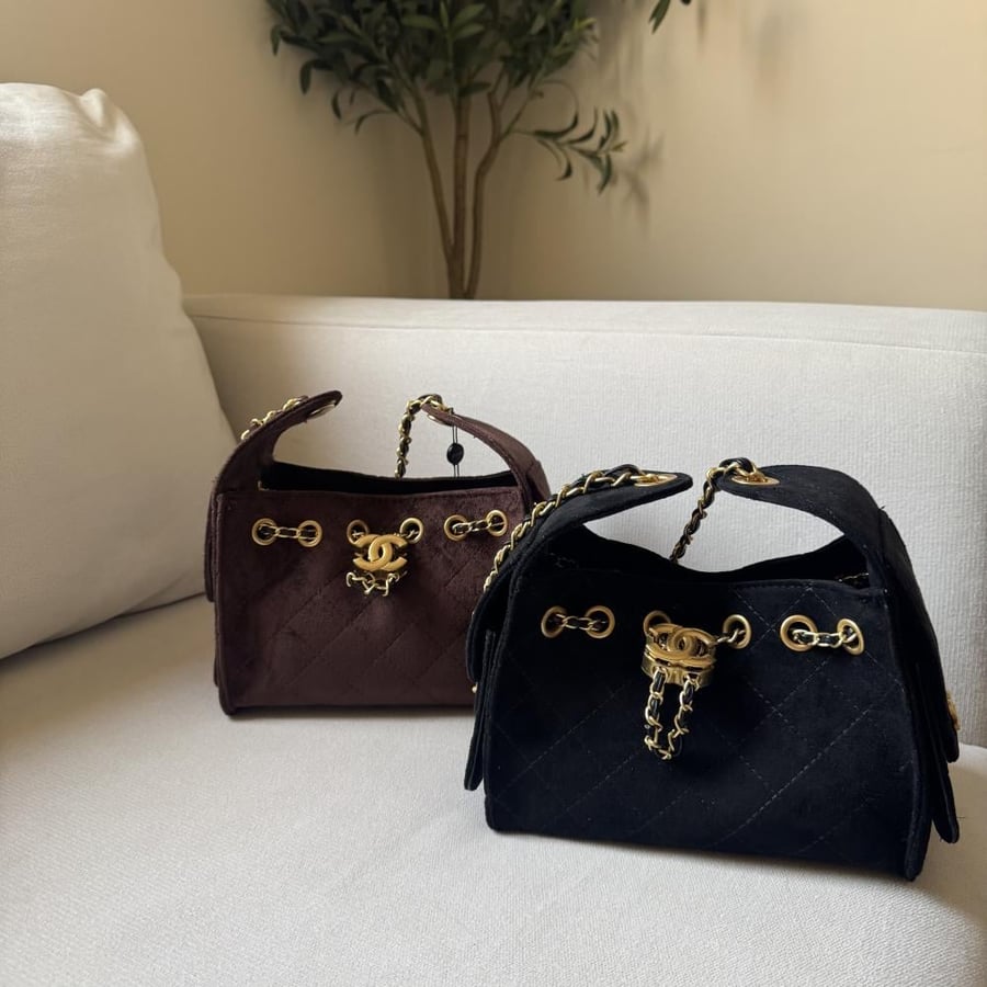 Chanel 25- Suede