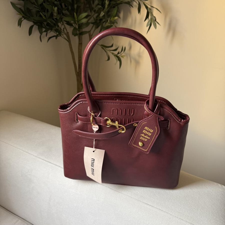Miumiu Aventure- Maroon M
