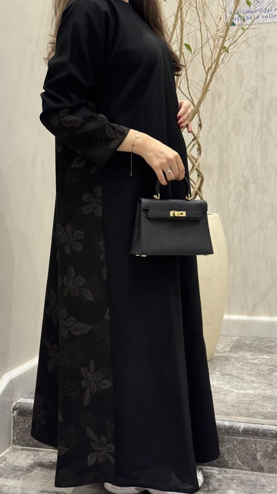 عباية اثير