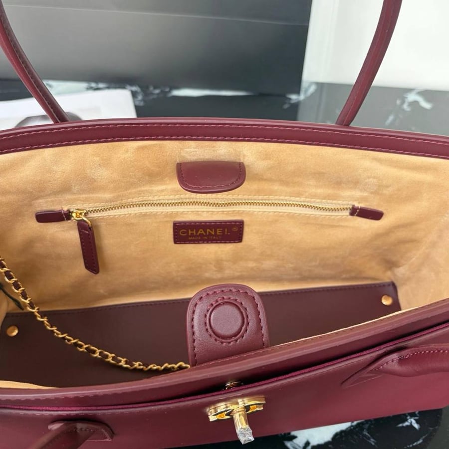Chanel tot bag